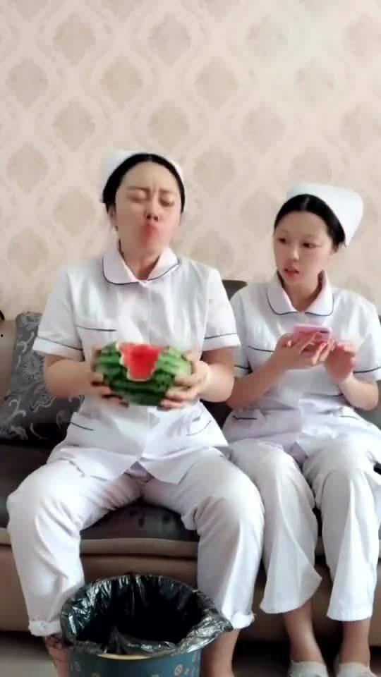 吃瓜男护士,揭秘吃瓜男护士的温馨故事