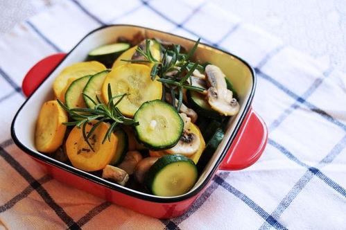 个子矮吃瓜,揭秘个子矮也能吃出大满足的瓜界奥秘