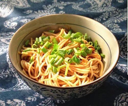 吃面瓜吃胖吗,吃面瓜真的会让人发胖吗？揭秘面瓜热量与减肥真相