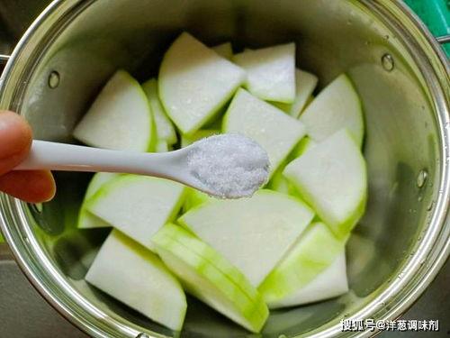 切片炒着吃的瓜,切片炒制，尽享夏日美味瓜果时光