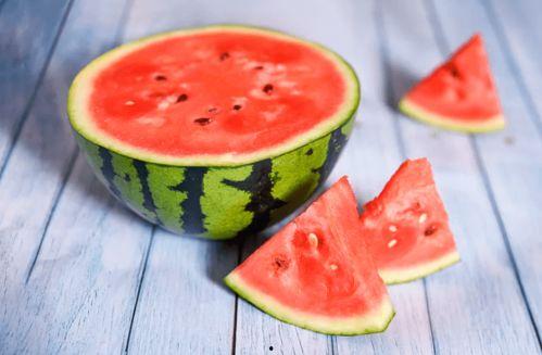 带你吃瓜红闪闪,带你领略“带你吃瓜红闪闪”的独特魅力